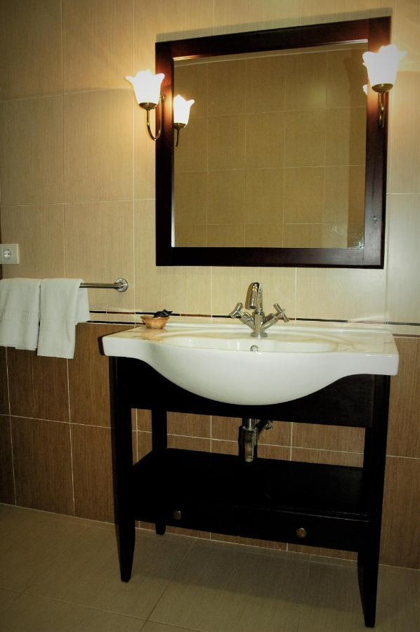 Apartamentos Sancho IV Cortegana Exteriör bild
